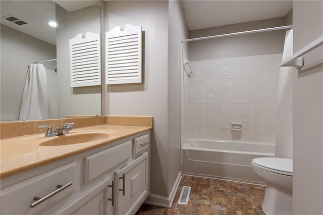bathroom with toilet, baseboards, shower / tub combo with curtain, and vanity
