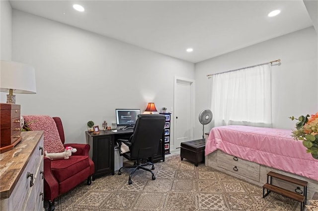 bedroom with a desk, recessed lighting, and carpet floors