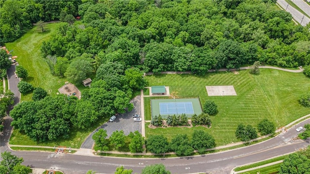 aerial view of property and surrounding area