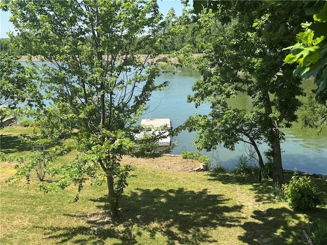14 Emerald Shore Dr, Lake Tapawingo, MO 64015 - water view