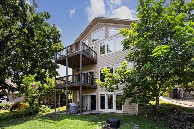 14 Emerald Shore Dr, Lake Tapawingo, MO 64015 - rear view of property featuring a balcony and a yard