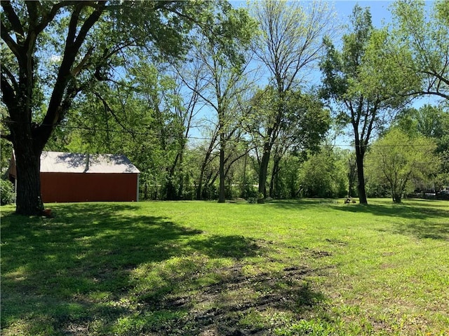 8480 NW High St Unit B, Amsterdam, MO 64723 - view of yard with a pole building and an outdoor structure