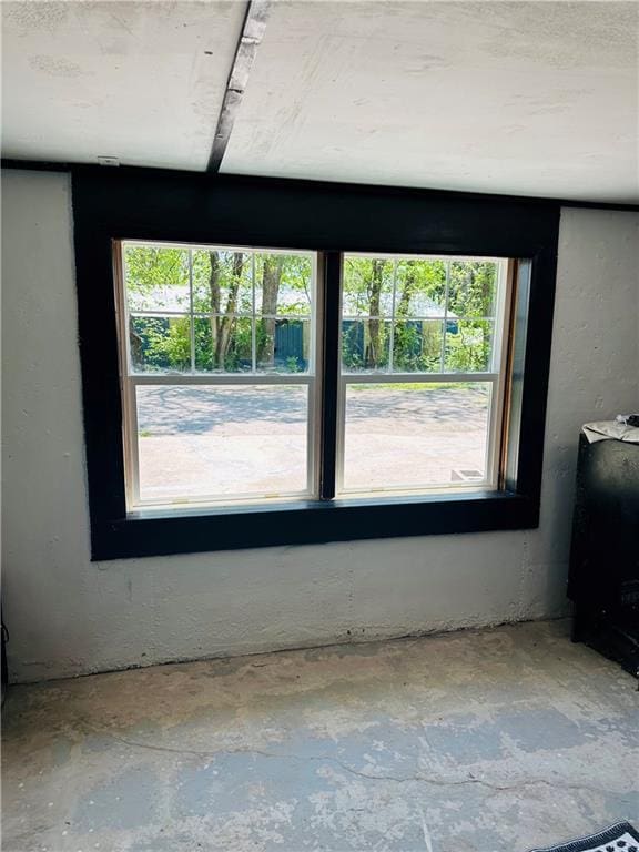 8480 NW High St Unit B, Amsterdam, MO 64723 - interior space featuring concrete flooring and a wealth of natural light