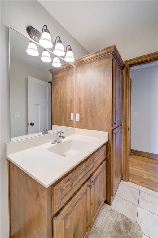 603 Madison St, Pleasant Hill, MO 64080 - photo 25