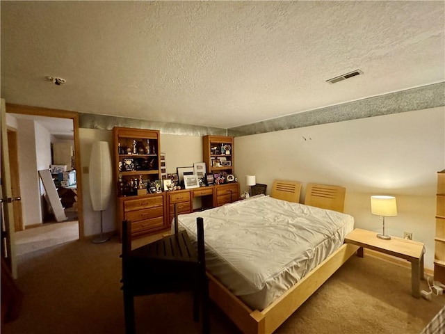 5212 Somerset Dr, Prairie Village, KS 66207 - bedroom with carpet flooring and a textured ceiling