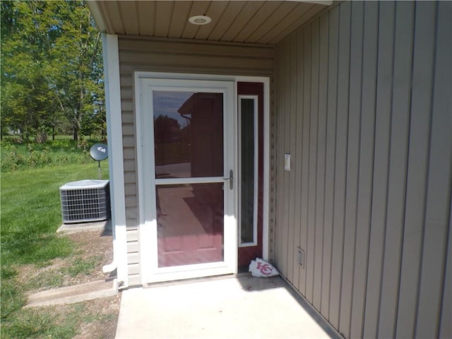 view of exterior entry with cooling unit