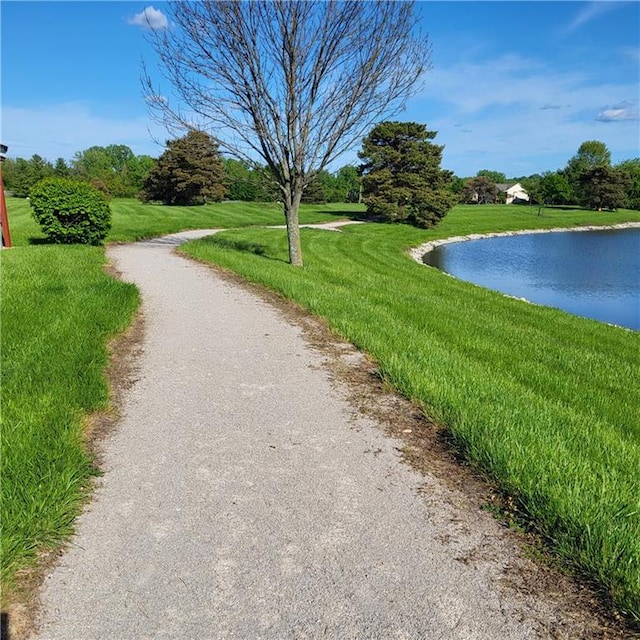 16611 E 53rd St, Independence, MO 64055 - view of home's community featuring a lawn and a water view