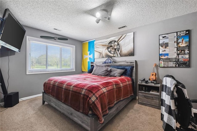 17201 NE 136th St, Kearney, MO 64060 - carpeted bedroom featuring a textured ceiling