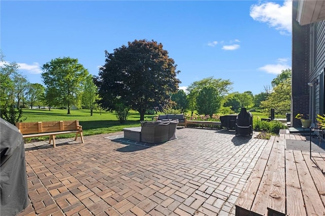 17201 NE 136th St, Kearney, MO 64060 - view of patio with an outdoor hangout area