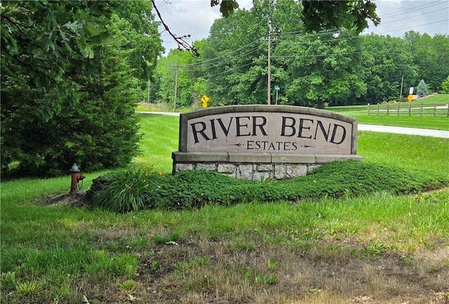17201 NE 136th St, Kearney, MO 64060 - community / neighborhood sign featuring a yard