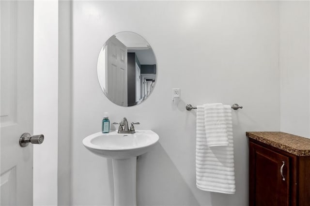 11004 N Kentucky Pl, Kansas City, MO 64157 - bathroom with a sink