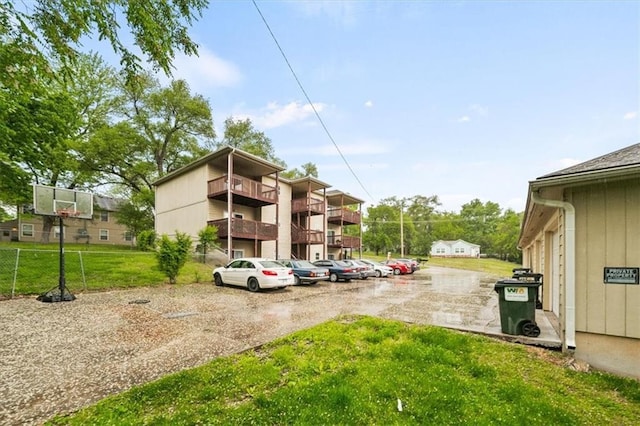 425 Thornton St, Leavenworth, KS 66048 - view of uncovered parking lot