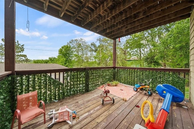 425 Thornton St, Leavenworth, KS 66048 - view of deck