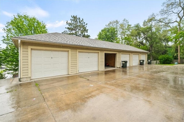 425 Thornton St, Leavenworth, KS 66048 - view of detached garage