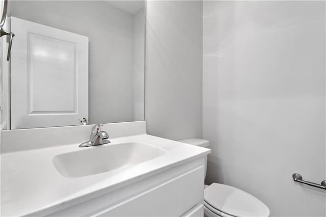 25256 W 149th Ter, Olathe, KS 66061 - bathroom featuring vanity and toilet