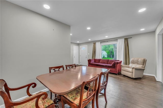 1400 NE 67th Ter, Gladstone, MO 64118 - dining area with wood finished floors, baseboards, and recessed lighting