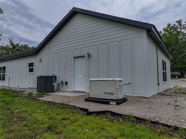 3813 Mt Horeb Rd, Camdenton, MO 65020 - view of outdoor structure with central AC unit