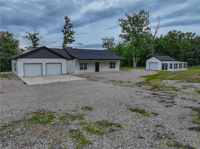 3813 Mt Horeb Rd, Camdenton, MO 65020 - ranch-style home with an attached garage