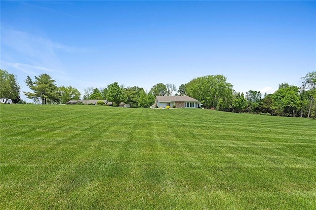 7613 NW Valley Rd, Kansas City, MO 64152 - view of green lawn with a rural view