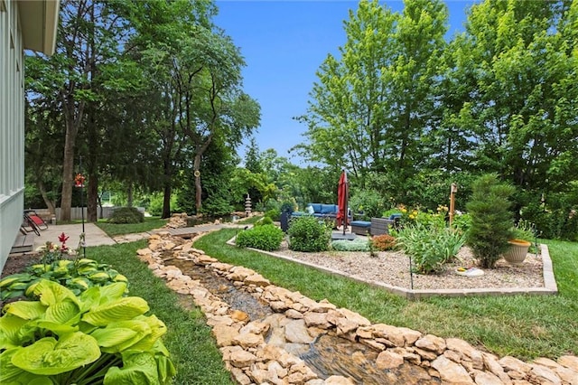 14910 Rhodes Cir, Lenexa, KS 66215 - view of yard with a patio area