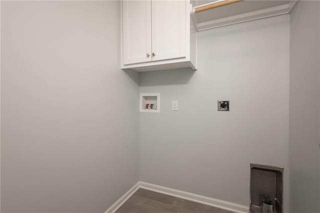 605 Carr St, Knob Noster, MO 65336 - clothes washing area featuring hookup for a washing machine, electric dryer hookup, baseboards, and cabinet space