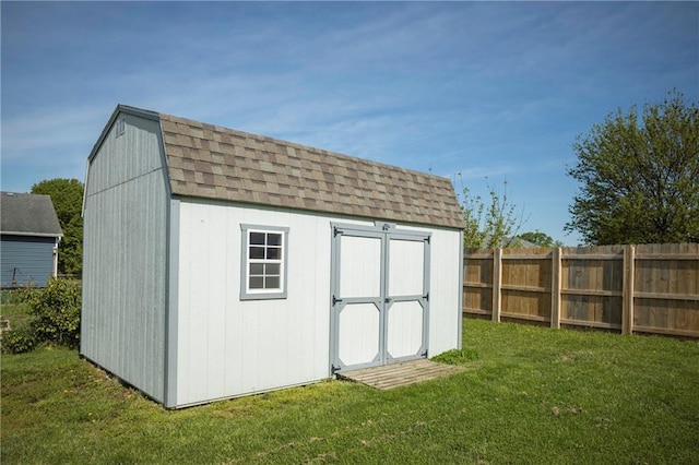605 Carr St, Knob Noster, MO 65336 - view of shed