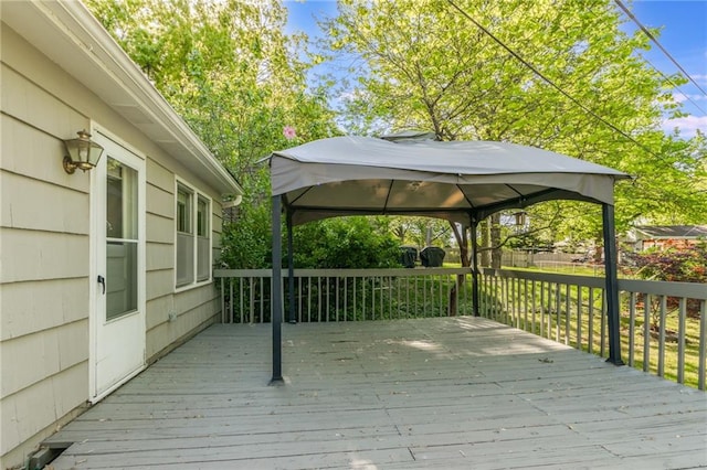 5707 W 101st Ter, Overland Park, KS 66207 - deck with a gazebo