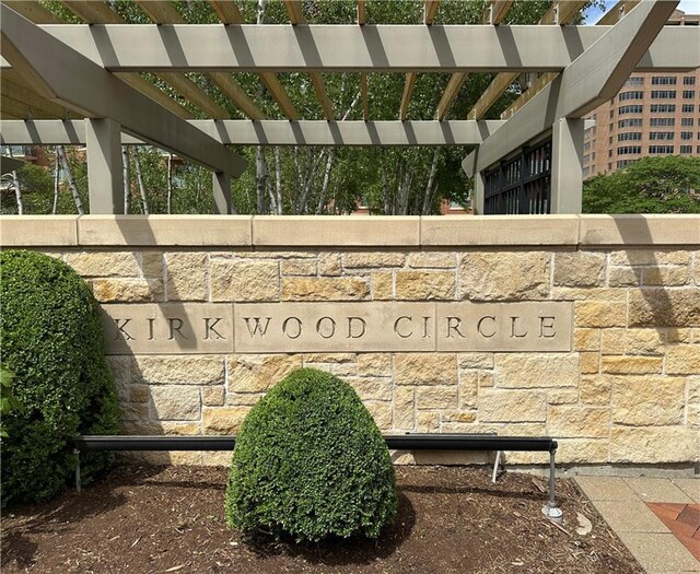 4950 Central St Unit 102, Kansas City, MO 64112 - view of community sign