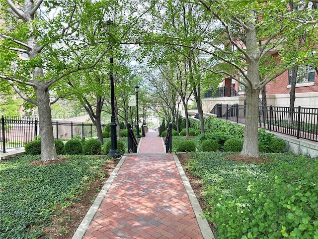 4950 Central St Unit 102, Kansas City, MO 64112 - view of community with fence