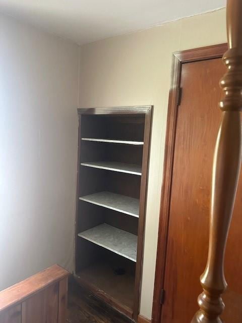 3805 Laurel Ave, Kansas City, MO 64133 - view of closet
