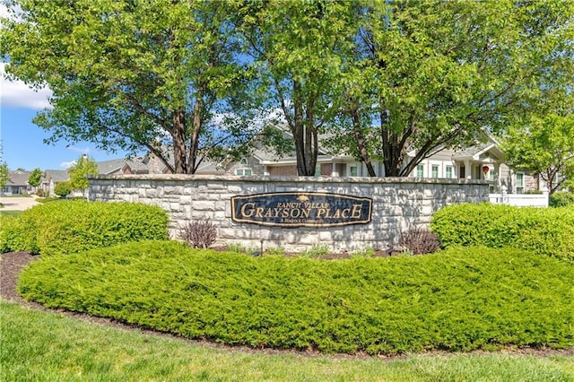 11961 S Tallgrass Dr Unit 403, Olathe, KS 66061 - community / neighborhood sign with a residential view
