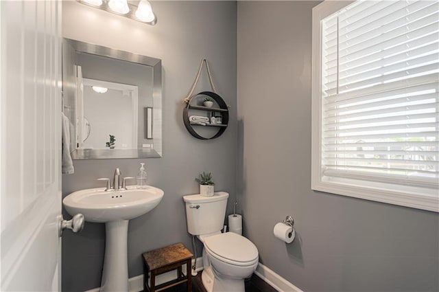 11021 N Oxford Ave, Kansas City, MO 64157 - bathroom with toilet and a sink