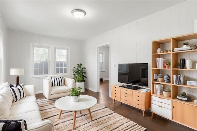 1034 E Lexington Ave, Independence, MO 64050 - living room featuring dark wood finished floors