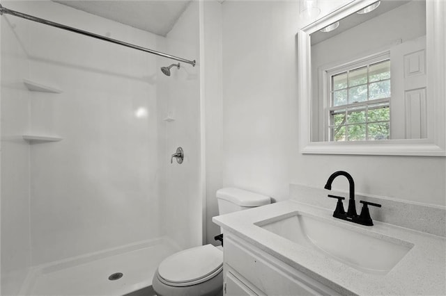 13300 Palmer Ave, Grandview, MO 64030 - full bath featuring a shower and vanity