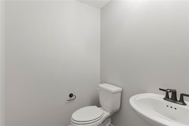 16780 W 170th Ct, Olathe, KS 66062 - half bath featuring a sink and toilet