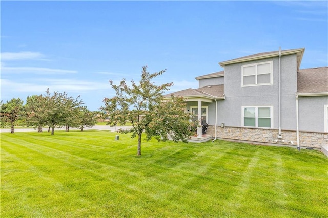 21923 W 116th Pl, Olathe, KS 66061 - view of green lawn