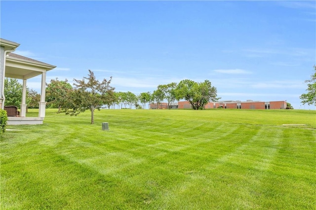 21923 W 116th Pl, Olathe, KS 66061 - view of grassy yard