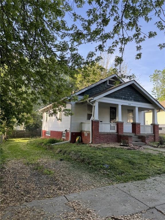 view of front of house featuring a porch
