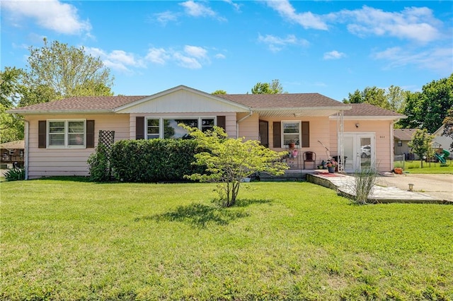 603 W 30th St, Higginsville, MO 64037 - single story home featuring a front lawn and a porch