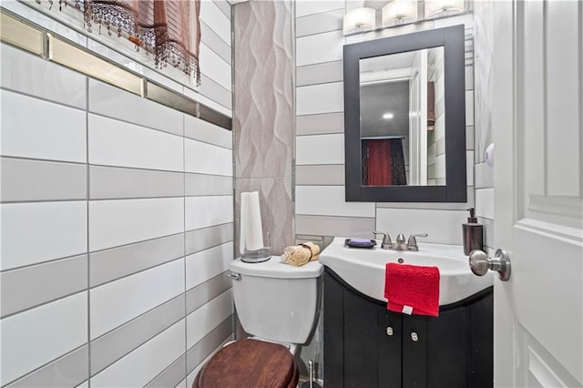 9504 E 89th St, Kansas City, MO 64138 - bathroom featuring vanity and toilet