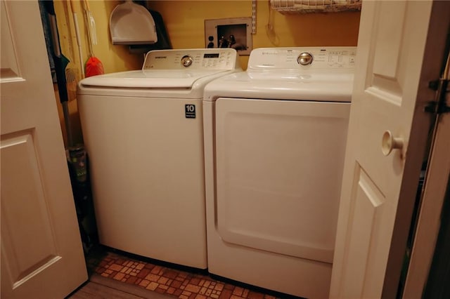 7164 State Route T Hwy, Amazonia, MO 64421 - clothes washing area featuring washing machine and dryer