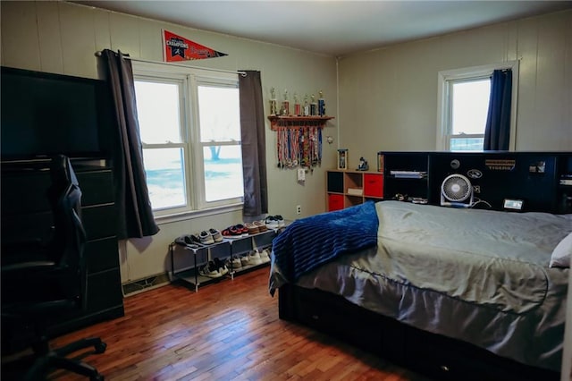 7166 State Route T Hwy, Amazonia, MO 64421 - bedroom featuring wood-type flooring