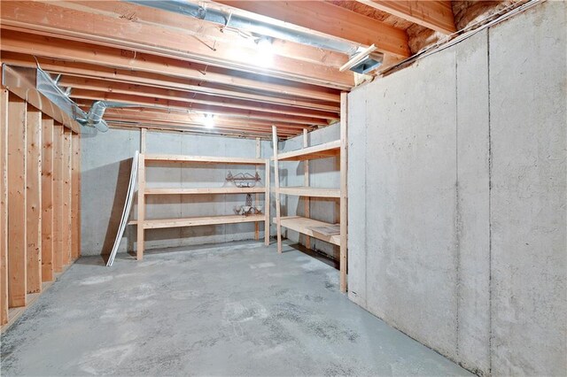 6330 N Nevada Ave, Parkville, MO 64152 - view of unfinished basement