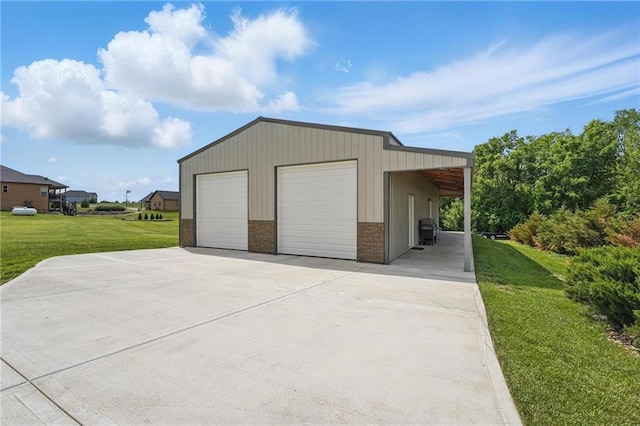 17311 Blue Moon Ln, Tonganoxie, KS 66086 - garage featuring a detached garage