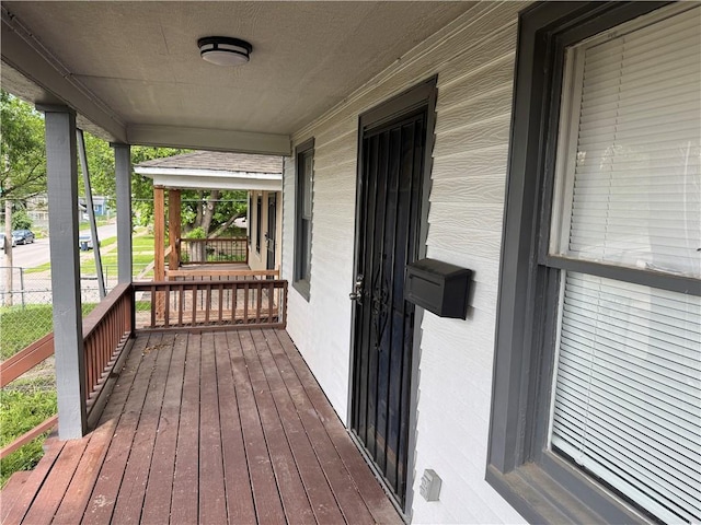 5802 Thompson Ave, Kansas City, MO 64123 - photo 3