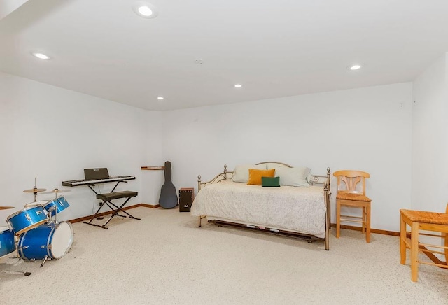 7711 N Montgall Ave, Kansas City, MO 64119 - bedroom featuring recessed lighting, baseboards, and carpet floors