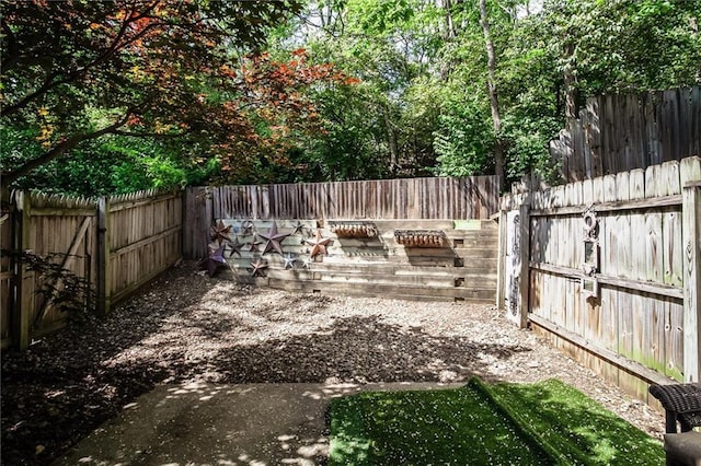 5516 66th Ter, Kansas City, MO 64151 - view of fenced backyard