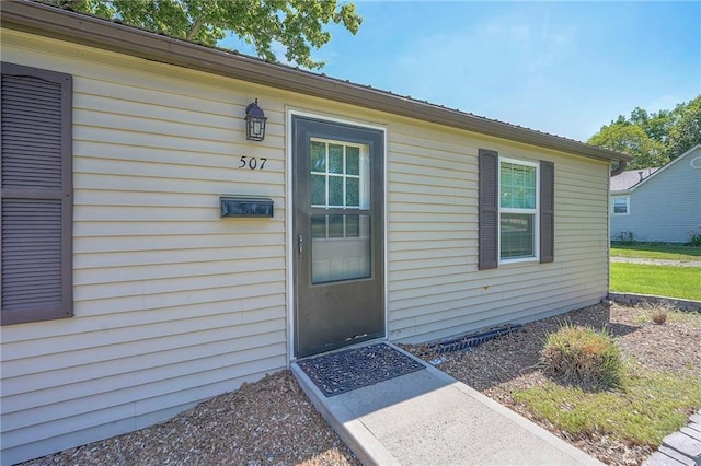 507 W 26th St, Higginsville, MO 64037 - view of entrance to property