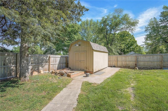 507 W 26th St, Higginsville, MO 64037 - view of yard featuring a shed and an outbuilding