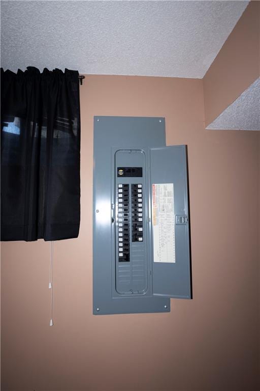 16366 S Hunter St, Olathe, KS 66062 - utility room with electric panel
